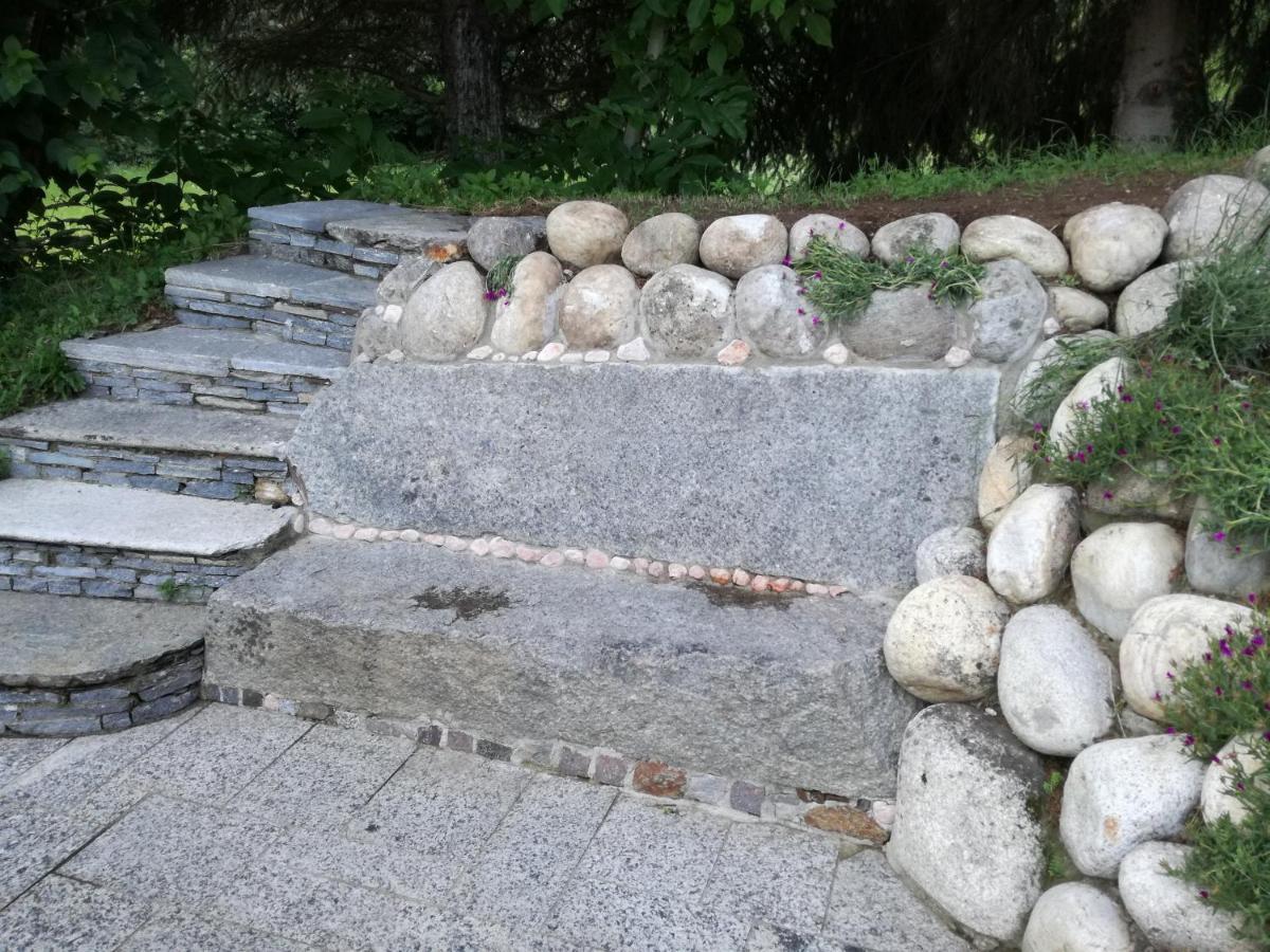 فيلا Casale Cadeloro Nebbiuno المظهر الخارجي الصورة