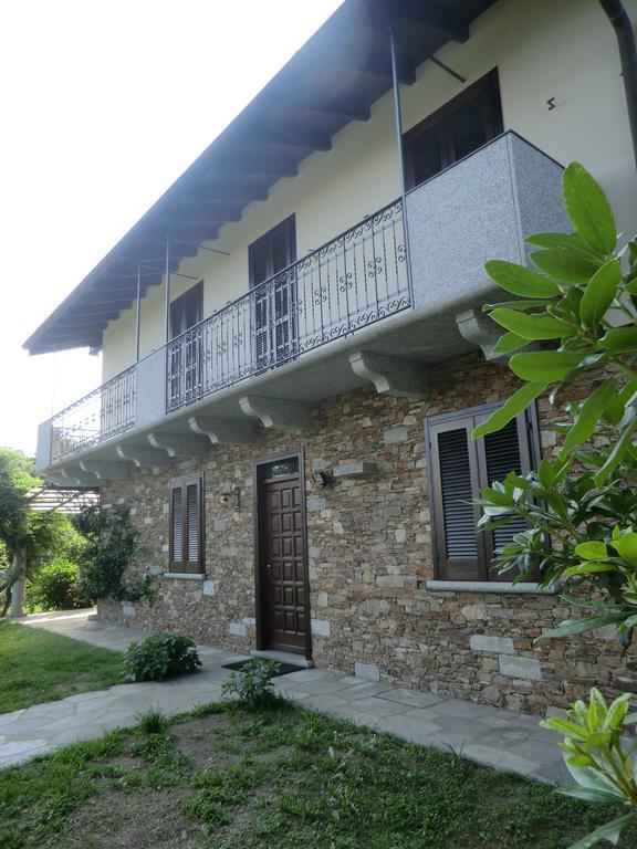 فيلا Casale Cadeloro Nebbiuno المظهر الخارجي الصورة